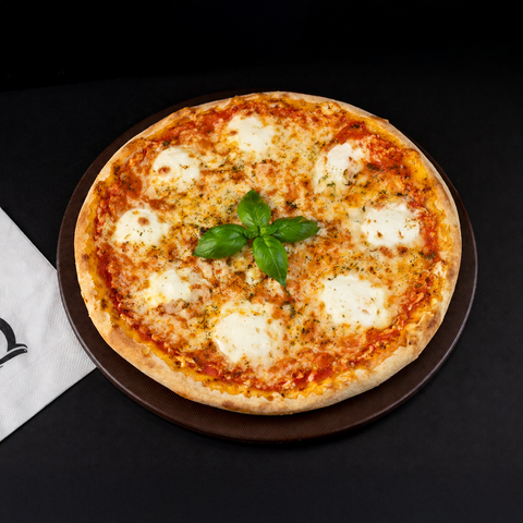 5. Pizza Mozzarella